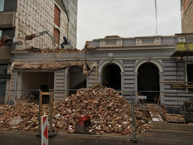 Abriss eines Hauses in der Hamerlingstraße. | Foto: BRS/Diabl