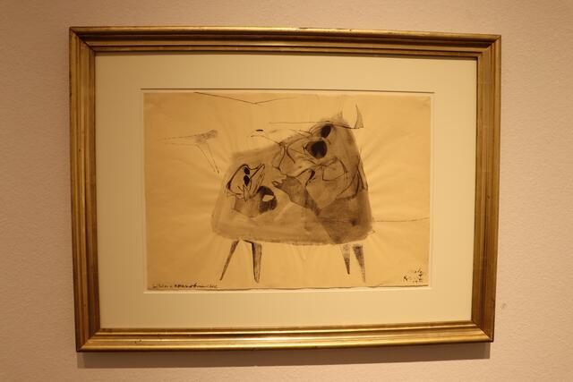 Stillleben mit Stier- und Hundeschädel, Tusche laviert, 1955, 33 x 48 cm | Foto: Anna Wieser