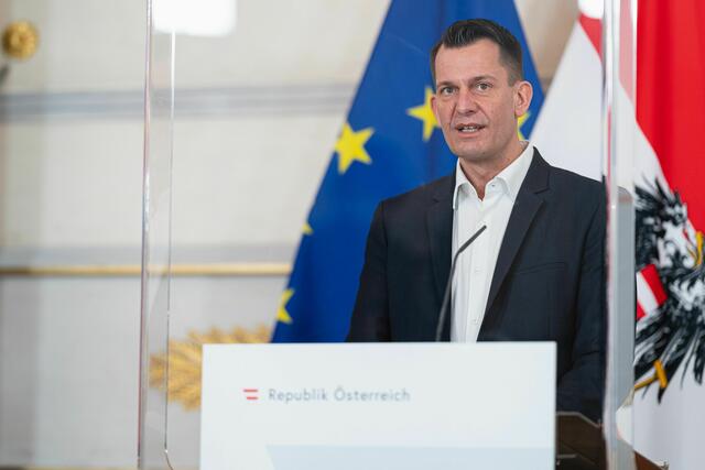 "Wir müssen hin zu einem zielgerichteten Testen", so Mückstein. | Foto: BKA/Florian Schrötter