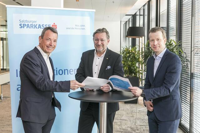 Wissen, dass monatliche Beträge, die man auf die Seite legt, sinnvoll sind: Markus Sattel, Manfred Bartalszky und Paul Eiselsberg. | Foto: wildbild 