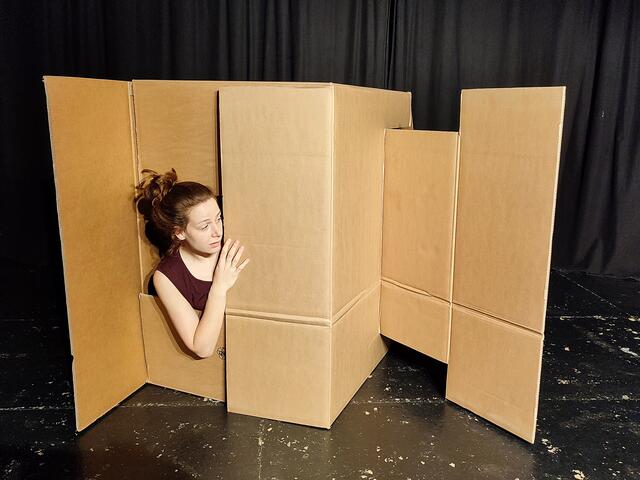 „Raschel – Ein Stück Karton“ von Sarah Wissner. | Foto:  Sarah Wissner 
