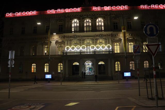 Das Landesmuseum Ferdinandeum feierlich beleuchtet | Foto: Anna Wieser