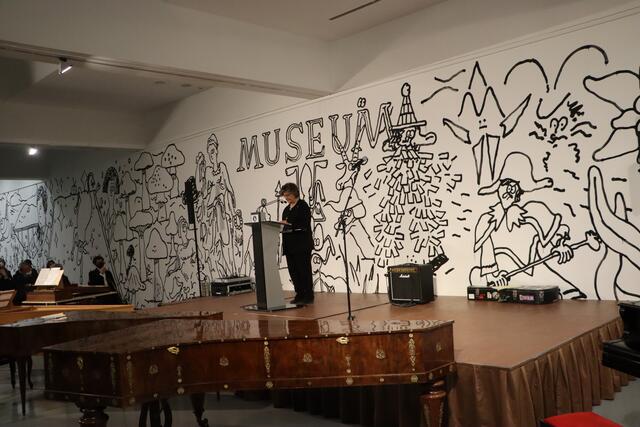 Cristina Acidini, Präsidentin der Accademia delle Arti del Disegno di Firenze, sprach deutsche Worte in ihrer Dankensrede. | Foto: Anna Wieser