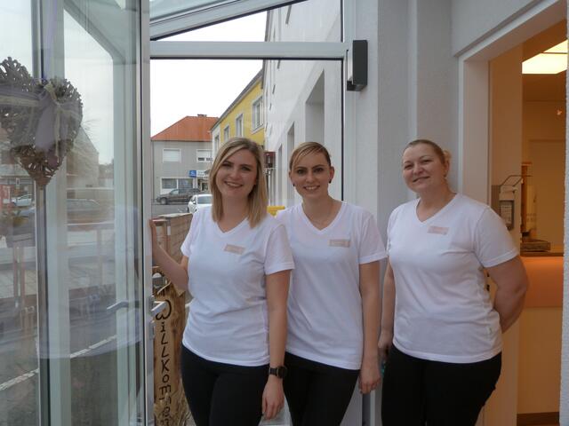 Bianca, Caterina und Daniela - die Profis im Schönheitsatelier Bianca