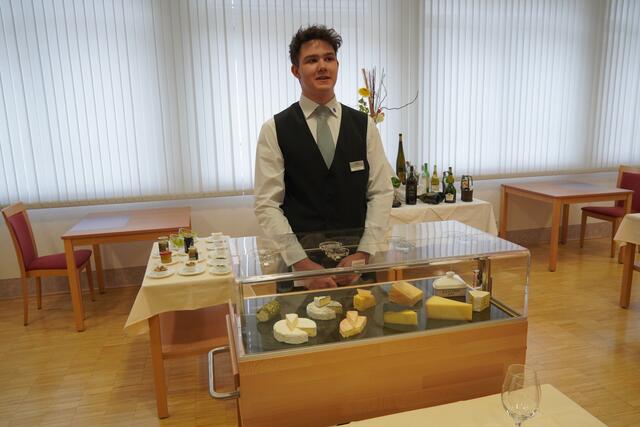 Luca Rohregger aus Waidhofen/Ybbs hat mit gutem Erfolg bestanden! Gratulation!