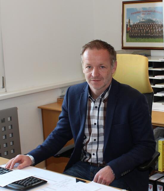 Reinhold Flörl wird den Kössenern die nächsten sechs Jahre als Ortschef erhalten bleiben. | Foto: Johann Mühlberger
