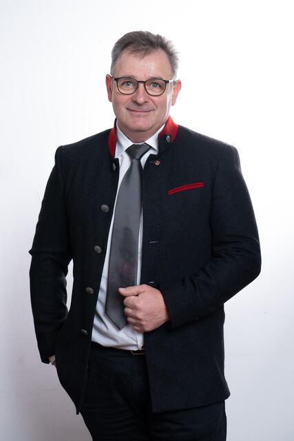 Der Tobadiller Bgm. Martin Auer holt mit seiner Liste die absolute Mehrheit im Gemeinderat. | Foto: Simon Fischler