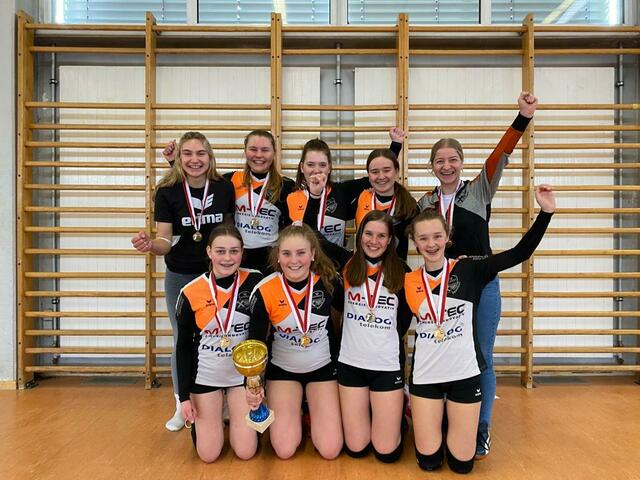Das U16 Faustball-Team der Sportunion Arnreit verteidigte mit einem 2:0 Sieg gegen Union Reichenthal ihren Landesmeistertitel.  | Foto: Sportunion Arnreit