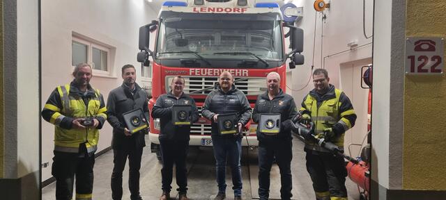 Patrick Altersberger (Fa. HABAU), Andreas Zlattinger (Fa. Rohrdorfer), Michael Mayer (KDT), Simon Pleschberger (Fa. HABAU), Mario Kapeller (KDT Stv.) und Klaus Gebeneter (Gerätewart) | Foto: FF Lendorf