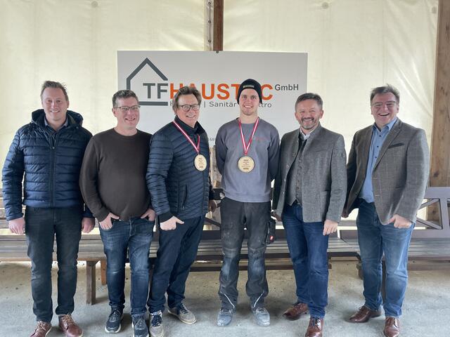 Matthias Ettl, Martin Prassl, Anton Felgitscher, Rafael Frauwallner, Anton Berger, Johannes Weiß (v.l.) sind stolz auf den Erfolg bei den AustrianSkills. | Foto: Landesinnung