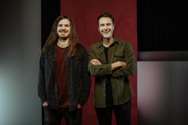 Marco Blascetta und Andreas Karall dürfen sich bereits über die erste Chartplatzierung freuen.  | Foto: Krawall