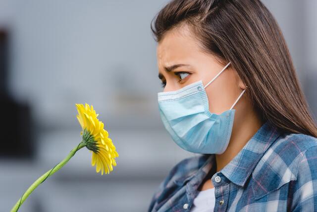 "Hatschiiiiii....!!!": Der Körper eines Allergikers schaltet auf Gefahrenmodus. Langfristig und unbehandelt kann dies sogar zu Asthma führen. | Foto: AllaSerebrina/panthermedia