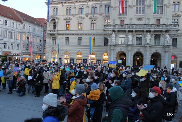 Demo am Grazer Hauptplatz für den Frieden