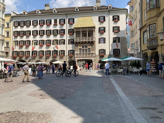 Nach den umfassenden Arbeiten an den alten Leitungen in der Innsbrucker Altstadt wird heuer die Oberflächengestaltung in Angriff genommen. | Foto: IKM/Grünzweig