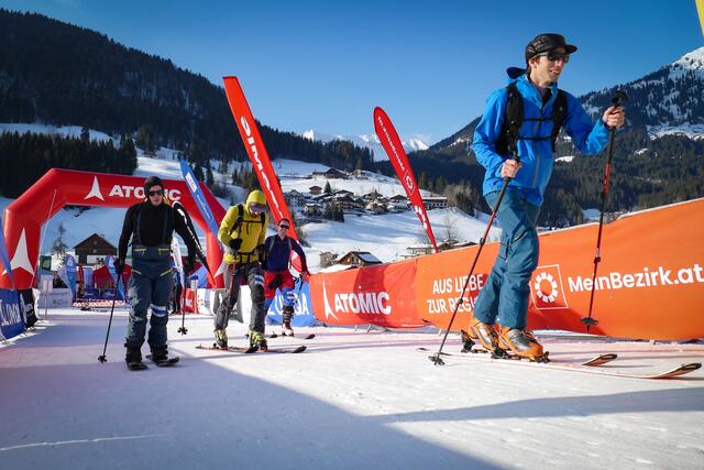 Optimale Bedingungen bei der MeinBezirk.at Skitouren Charity brachten in Dachstein West viele Höhenmeter für den guten Zweck.  | Foto: MeinBezirk.at