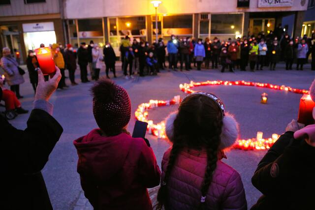Kleine Mädchen, große Emotionen:  Egal ob Corona oder Krieg - unsere Kinder zu schützen muss immer erste Priorität haben. | Foto: Eckhart Herbe
