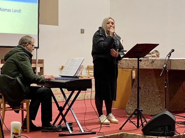 Elisa Gerdenitsch beeindruckte mit ihrer schönen Stimme.