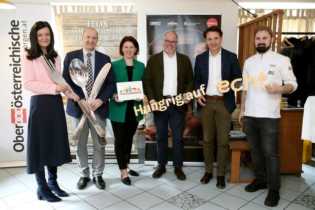 Kathrin Kühtreiber-Leitner, Andreas Murray, Michaela Langer-Weninger, Wolfgang Gröller, Andreas Winklhofer und Lukas Nagl. | Foto: Land OÖ/Denise Stinglmayr