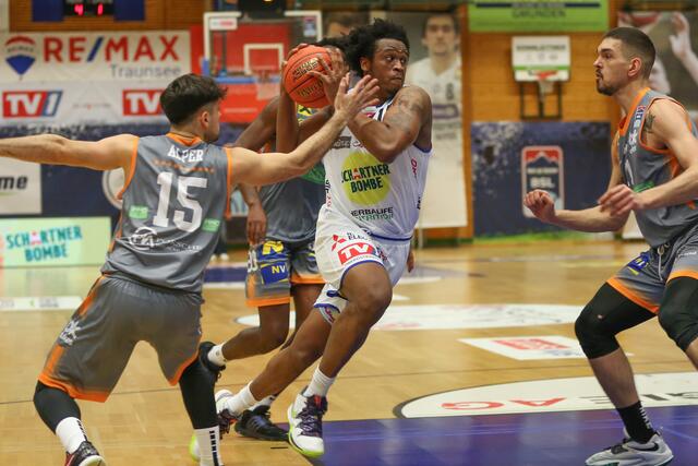 Match der Basket Swans Gmunden gegen die Klosterneuburg Dukes. | Foto: Kienesberger