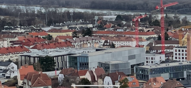 Der Campus Krems wächst: Studenten finden in Krems noch eher leistbare Kleinwohnungen als im Westen Österreichs. | Foto: Necker