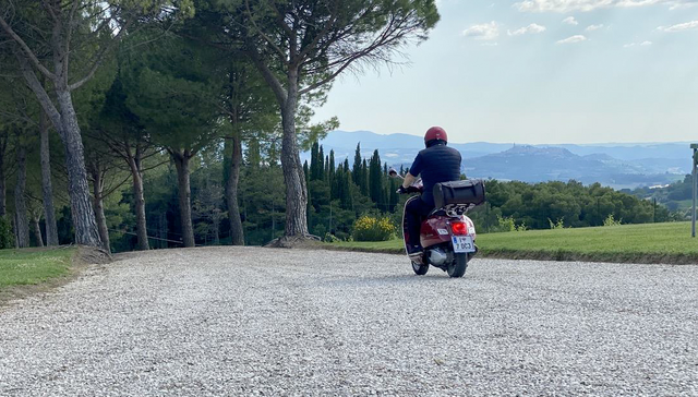 Auf der Stra e nach Todi in Umbrien. | Foto: AVG Filmproduktion e. U.