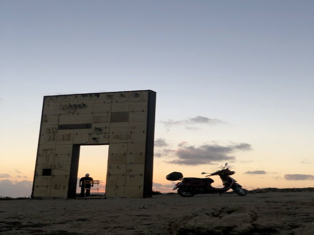 Am Ziel der Reise: Das “Tor Europas” auf der Insel Lampedusa südlich von Sizilien. | Foto: AVG Filmproduktion e. U.