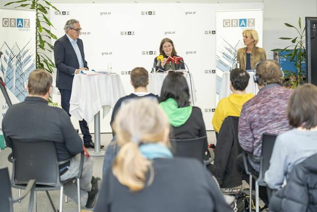 Mit den aktuellen Maßnahmen will Bürgermeisterin Elke Kahr (KPÖ) den Zugang zu Gemeindewohnungen und zum privaten Wohnungsmarkt erleichtern. | Foto: Stadt Graz/Foto Fischer