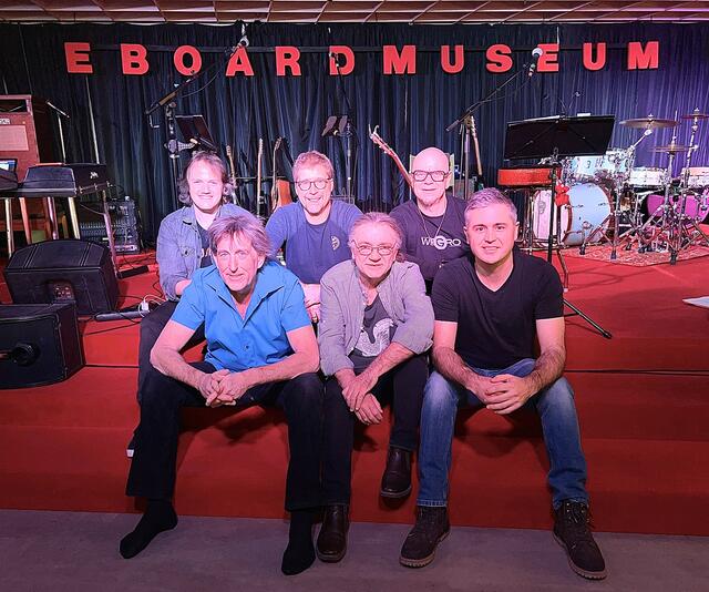 Die Band Wolfgang A ehrt die Austropop-Legende Wolfgang Ambros zum 70. Geburtstag im Eboardmuseum.  | Foto: Eboardmuseum