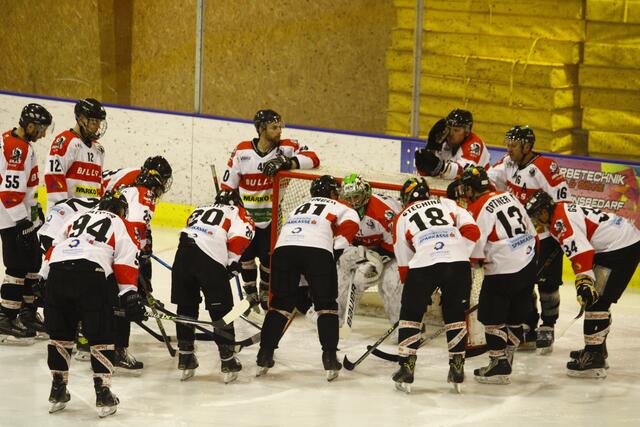 Die EC Bulls verloren auch das dritte Finalspiel gegen die Rattlesnakes. | Foto: RegionalMedien Hofmüller