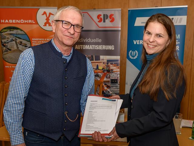 Alfred Buchberger übergibt die mit Ende März die Projektleitung an Christa Birmili | Foto: Wolfgang Simlinger
