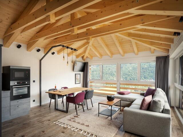 Faszinierend welch kreativen Lösungen der Holzbau bietet.  | Foto: Florian Scherl