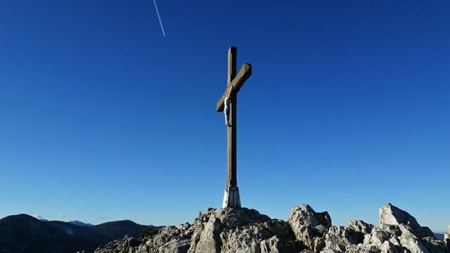 Am Gipfel des Gaissteins, dem Himmel so nah! ... | Foto: Silvia Plischek