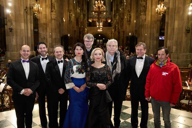 Bei dem Charity Event waren zahlreiche, prominente Unterstützer vor Ort.  | Foto: Caritas