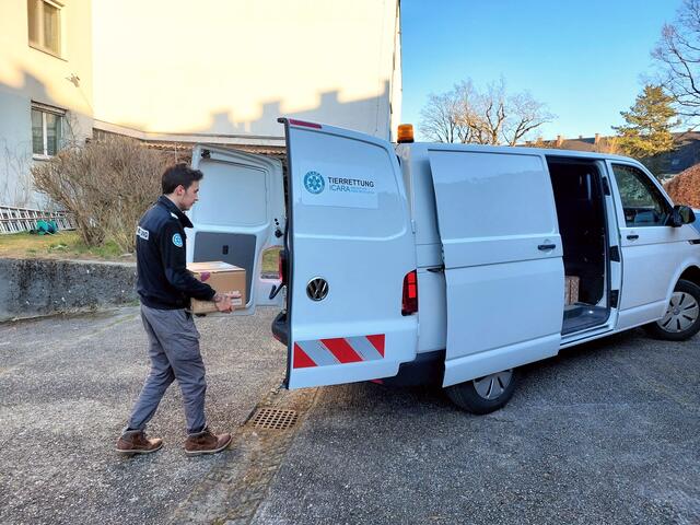 Die Linzer ICARA Tierrettung will am 12. März mit insgesamt neun Wagen Przemyśl an der Polnisch-Ukrainische Grenze erreichen und Hilfsgüter an Flüchtlinge und ihre Haustiere verteilen. | Foto: ICARA Tierrettung