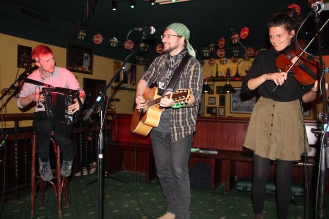 Molly and the Men zauberten irisches Lebensgefühl in Jupp's Irish Pub in Weiz. | Foto: RegionalMedien Hofmüller