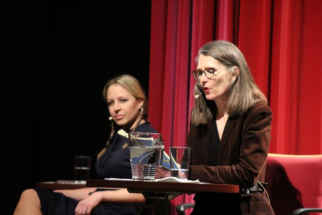 Eva Maria Gintsberg bildete gemeinsam mit Nina Proll das zweite von insgesamt vier Bühnenpaare im Programm 2022 des Musiksommers Bad Schallerbach. | Foto: Christina Gärtner