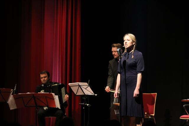 Das "Trio de Salon" entstand speziell für das Projekt "Lieder eines armen Mädchens" mit Nina Proll. | Foto: Christina Gärtner