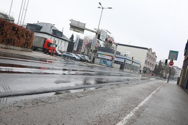 An der Saunakreuzung wird es für zwei Monate zu Verkehrsbehinderungen kommen. | Foto: laumat