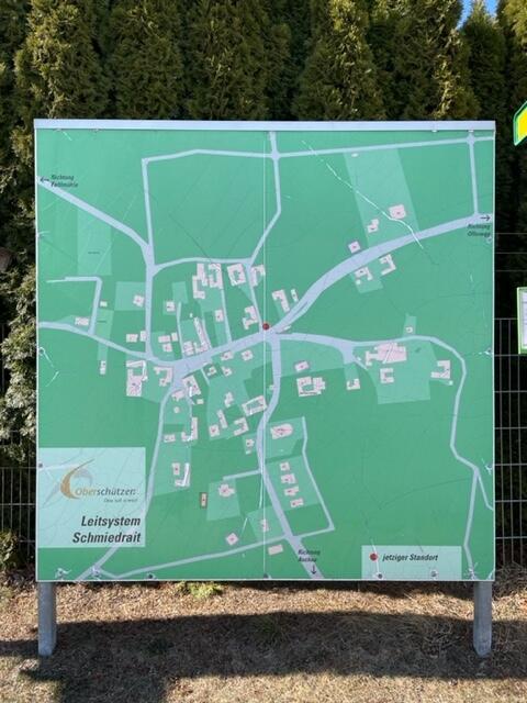 Auf der Hinweistafel ist jedes einzelne Gebäude angeführt. Auch jenes, in dem Désirée Jacqueline Köberl gewohnt hat. | Foto: Gernot Heigl