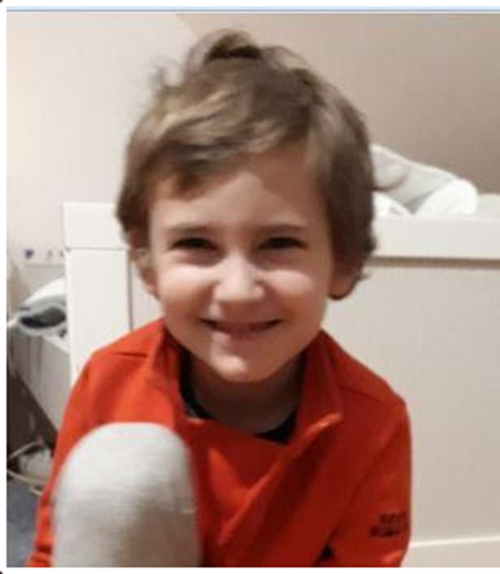 Eines der letzten Fotos des damals 8-jährigen Seraphin. Wie er heute aussieht, ist nicht bekannt.  | Foto: Bundeskriminalamt