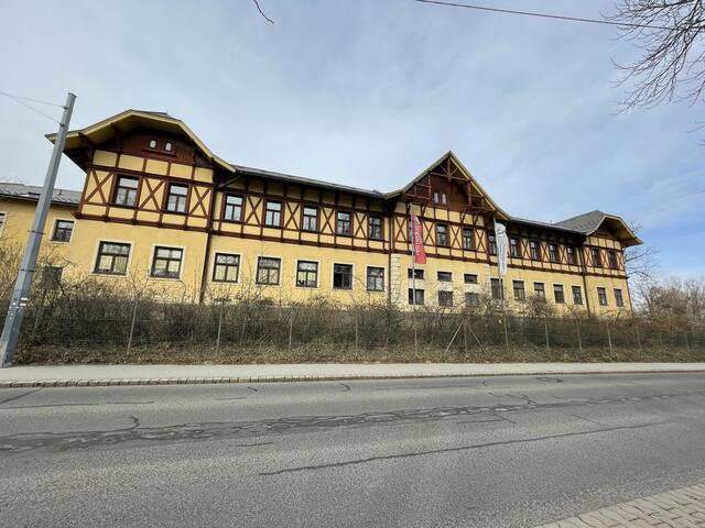 Das Forschungsinstitut für Wildtierkunde und Ökologie am Wilhelminenberg. | Foto: Michael J. Payer