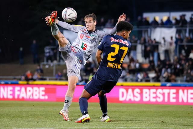 Taferner brachte die Wölfe in Führung. Adeyemi musste früh verletzt vom Platz. | Foto: GEPA Pictures