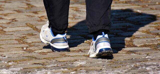 Ein Jogger nahm am Dienstag die Verfolgung auf, nachdem eine alte Frau bestohlen wurde.  | Foto: Pixabay