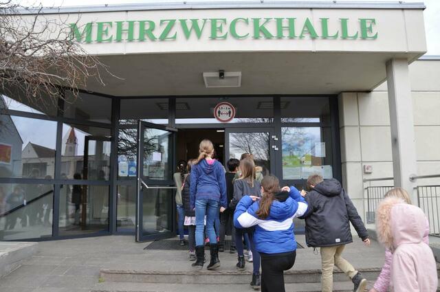 Die ersten Schüler:innen waren schon da und erforschten Klima und Co.