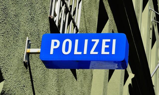 Die Untersuchung durch den Amtsarzt erbrachte den Drogeneinfluss des Fahrzeuglenkers | Foto: RegionalMedienSalzburg