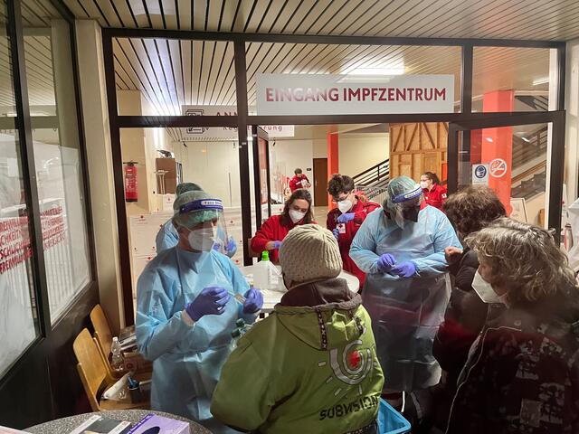 Seit 9. März empfängt das Rote Kreuz Flüchtlinge aus der Ukraine im ehemaligen Poly in Eferding. | Foto: Rotes Kreuz