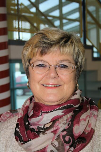 Bgm. a.D. Ursula Rauch bittet um Monatshygiene für ukrainische Frauen auf der Flucht. | Foto: Edith Ertl