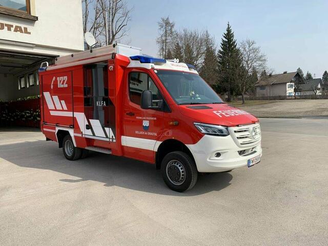 Das neue Einsatzfahrzeug der FF Dellach/Drau:  Mercedes Sprinter des Typs 519 mit Allradantrieb und Automatikgetriebe.  | Foto: www.facebook.com/ffdellachdrau