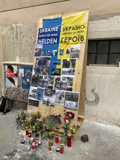 Das Bezirksparlament zeigte sich solidarisch mit der Ukraine.  | Foto: Niklas Varga