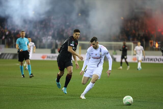 Husen Balic und der LASK ließen die schwarz-weißen Fans in St. Pölten jubeln. | Foto: Reischl
